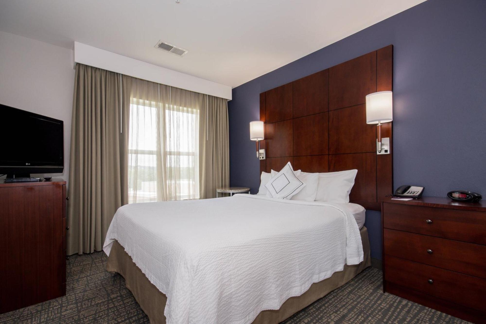 Residence Inn Charlotte Конкорд Екстериор снимка