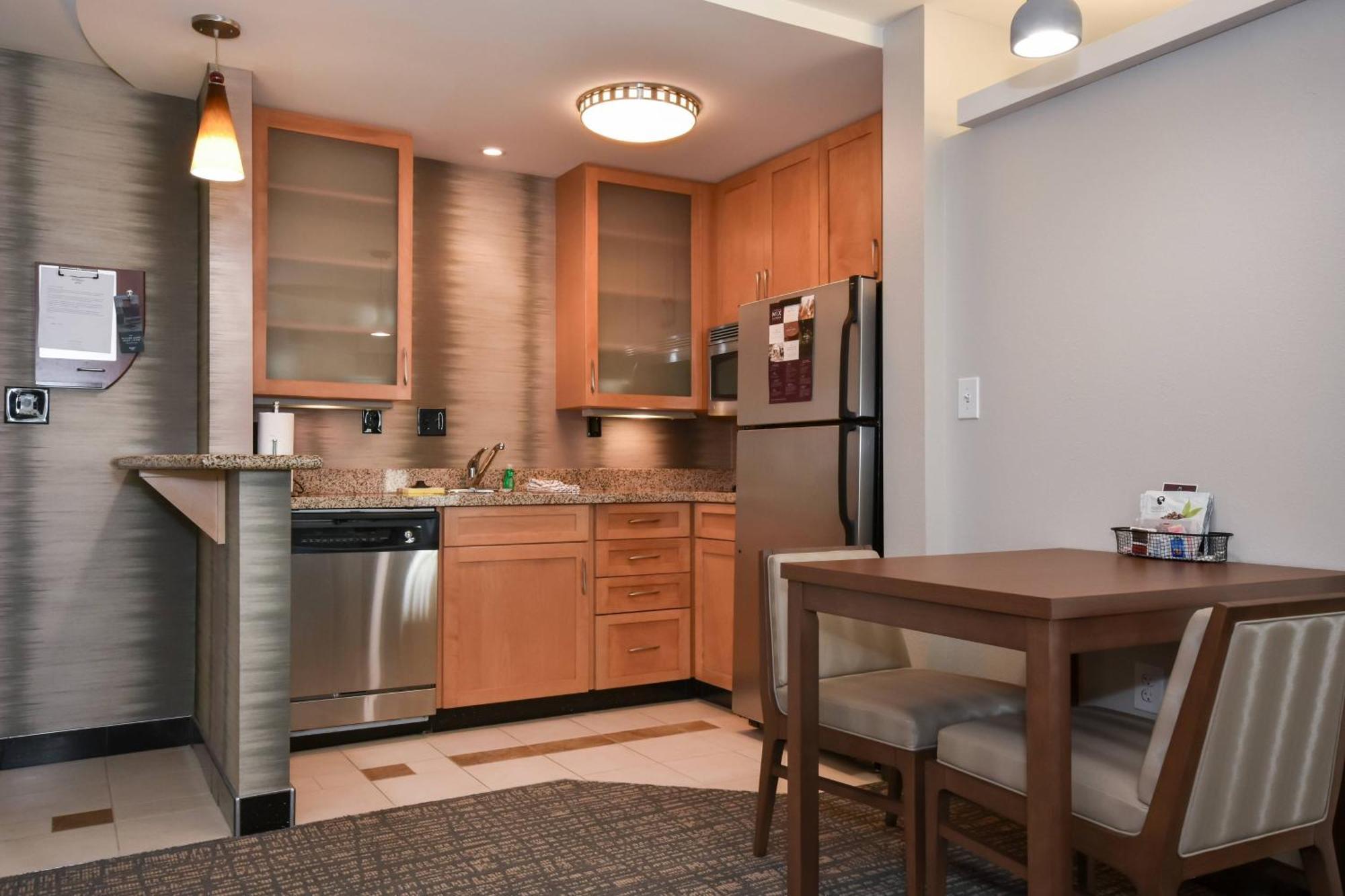 Residence Inn Charlotte Конкорд Екстериор снимка